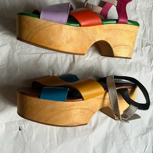 Charlotte Stone Multicolor Strappy Sandals - Picture 3 of 7